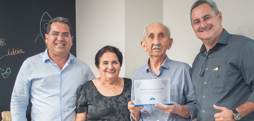 APAD homenageia o Sr. Luis Gonzaga de Carvalho, um dos fundadores da instituição